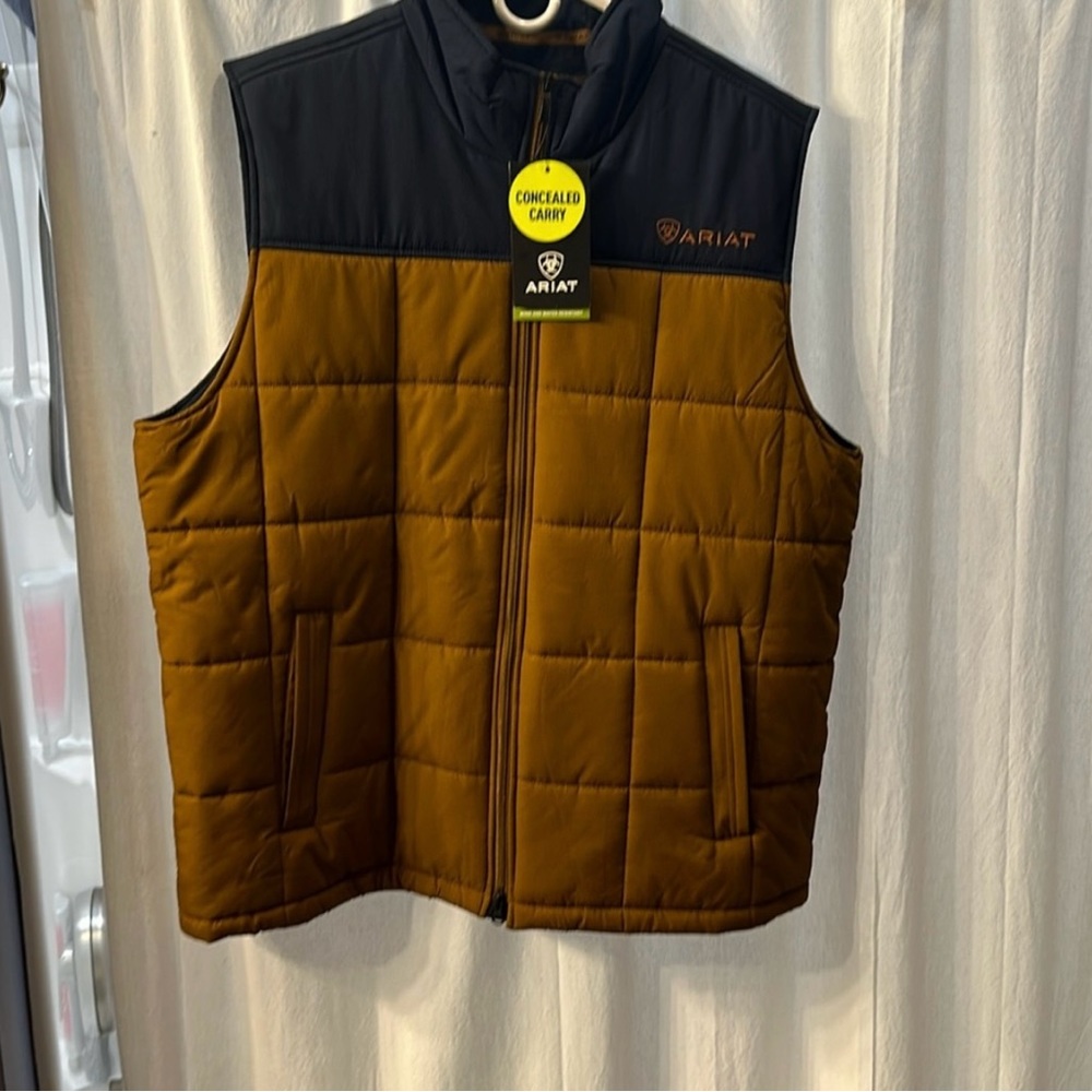 Men’s ariat vest concealed carry pocket